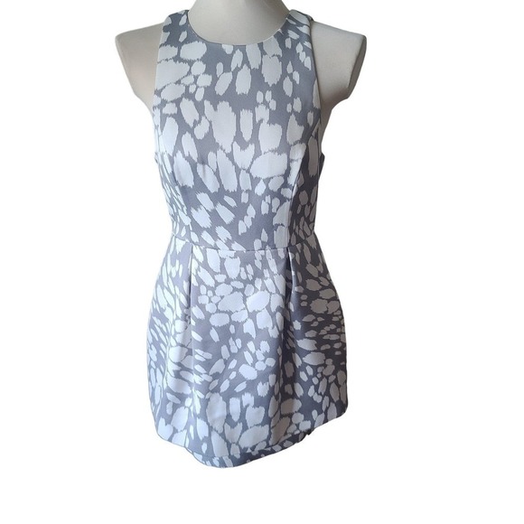 Keepsake The Label Counter Attack Grey White Speckled Animal Print Dress medium - Picture 4 of 11
